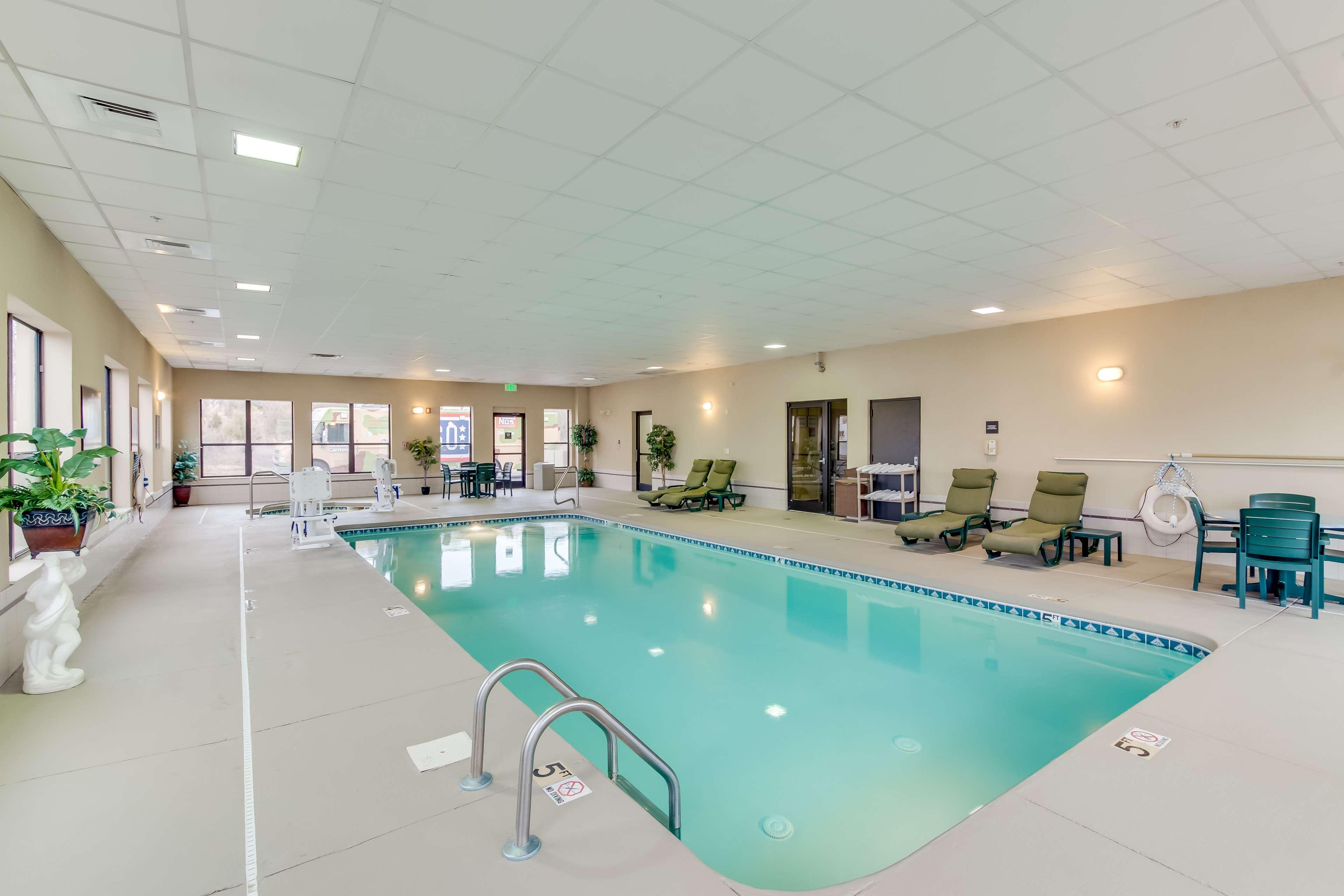 Hampton Inn Dickson Esterno foto