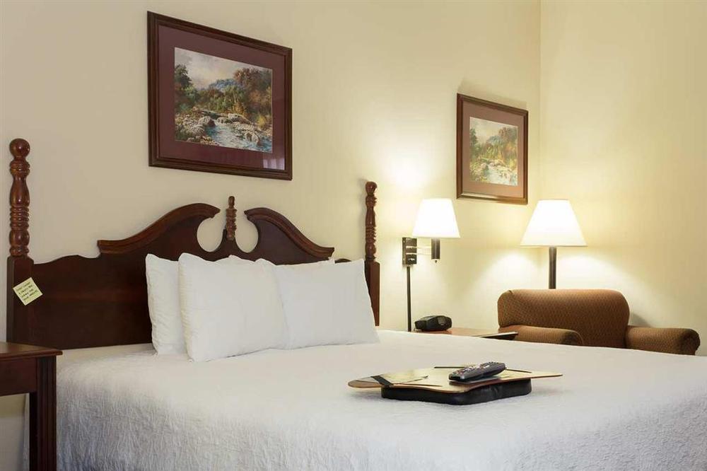 Hampton Inn Dickson Camera foto