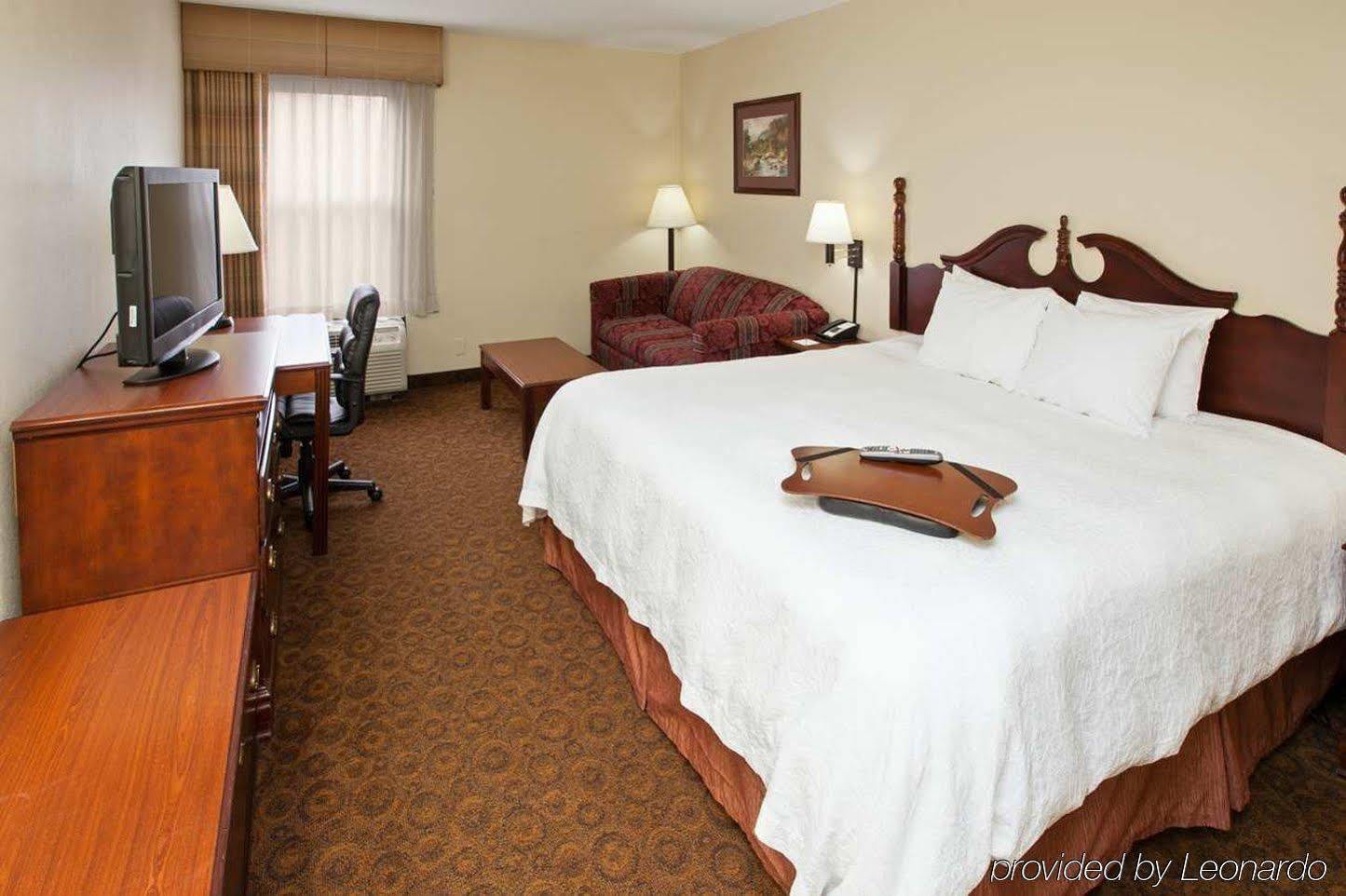 Hampton Inn Dickson Esterno foto