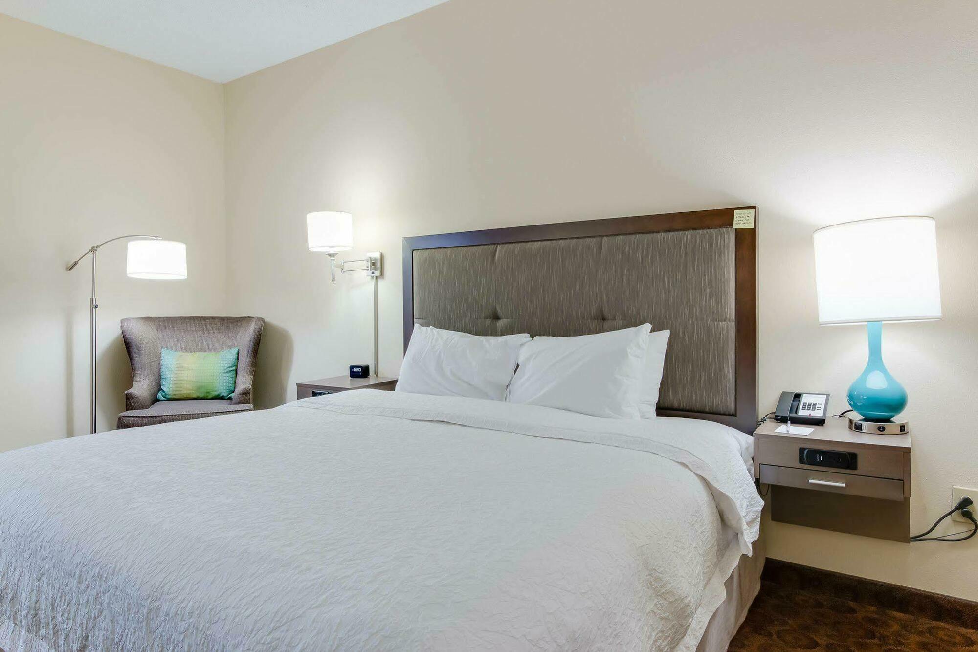 Hampton Inn Dickson Esterno foto