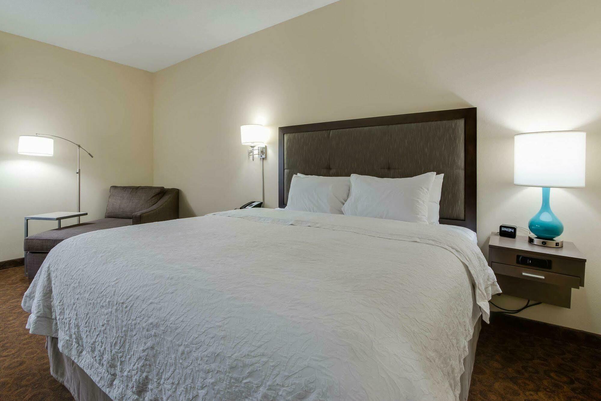 Hampton Inn Dickson Esterno foto